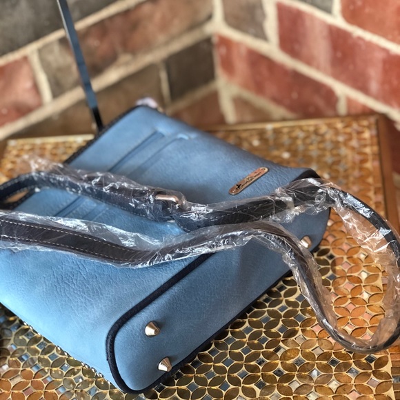 Montana West Beaded Steer Head Collection Crossbod - Picture 3 of 5